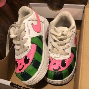 Coco melon girls Nikes size 7c